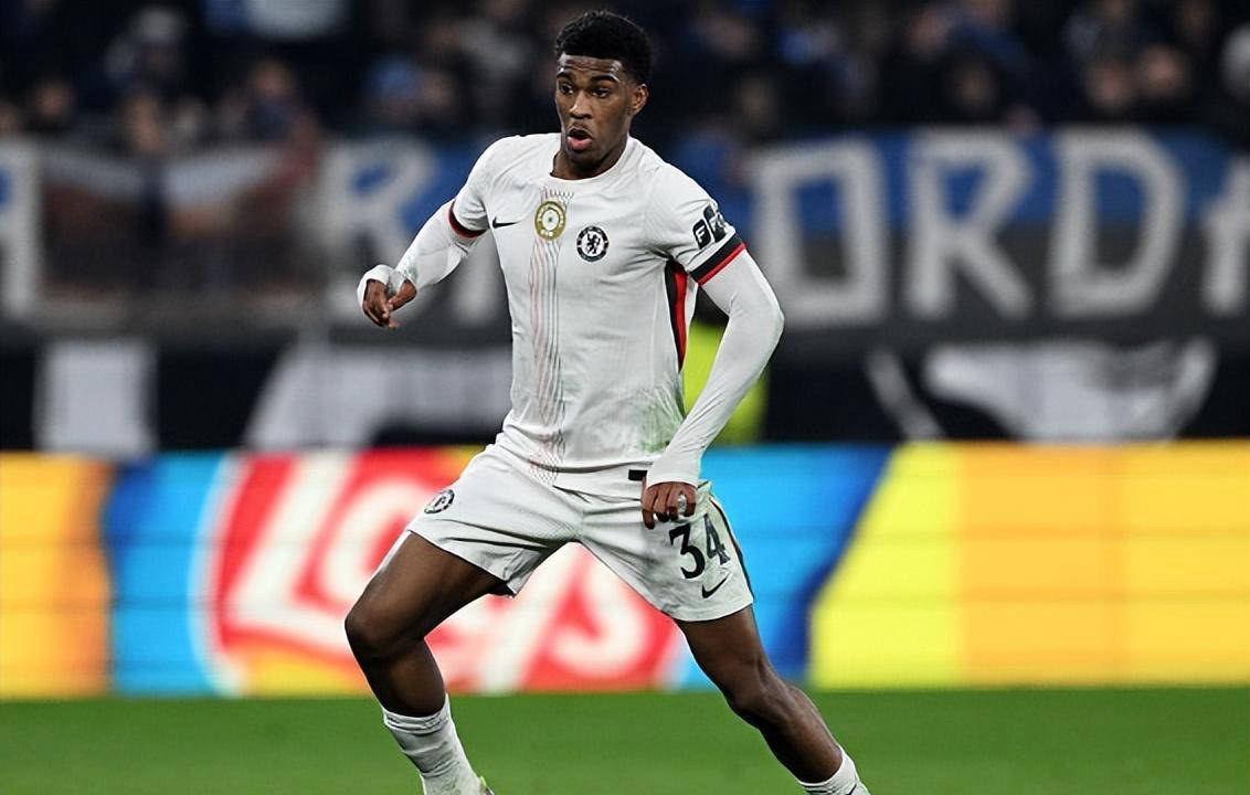 曼城瞄准切尔西天才全能后卫 阿昌庞，拜仁虎视眈眈 蓝军坚决不放人